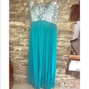 Gorgeous aquamarine empire formal dress